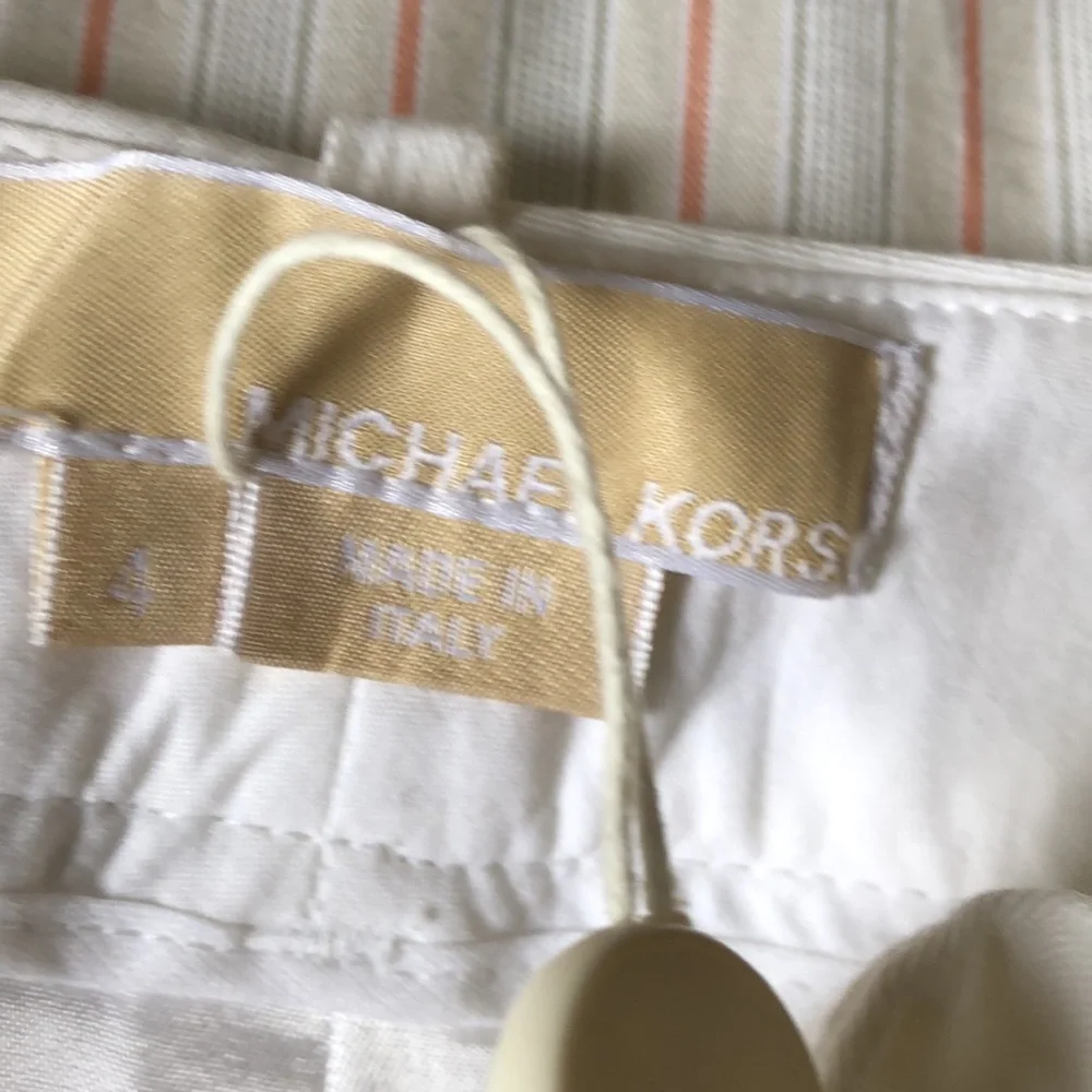 Michael Kors brand new gorgeous white pants made in Italy, perfect for summer - Picture 3 of 10